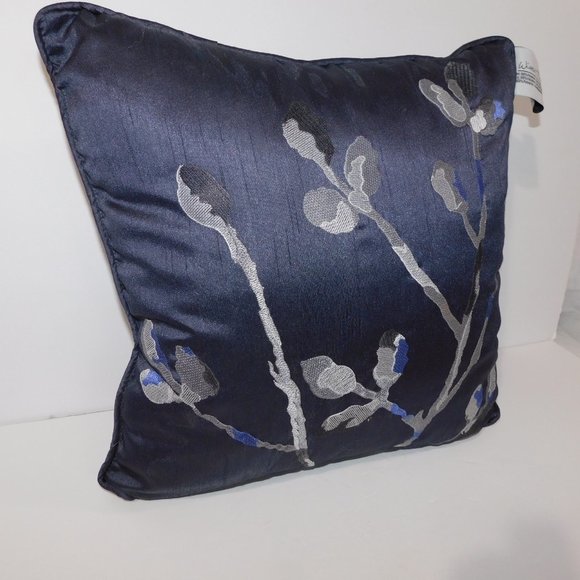 Winston Thomas Gray Silver Blue Floral Throw Pillow 15" x 15" - Picture 5 of 6